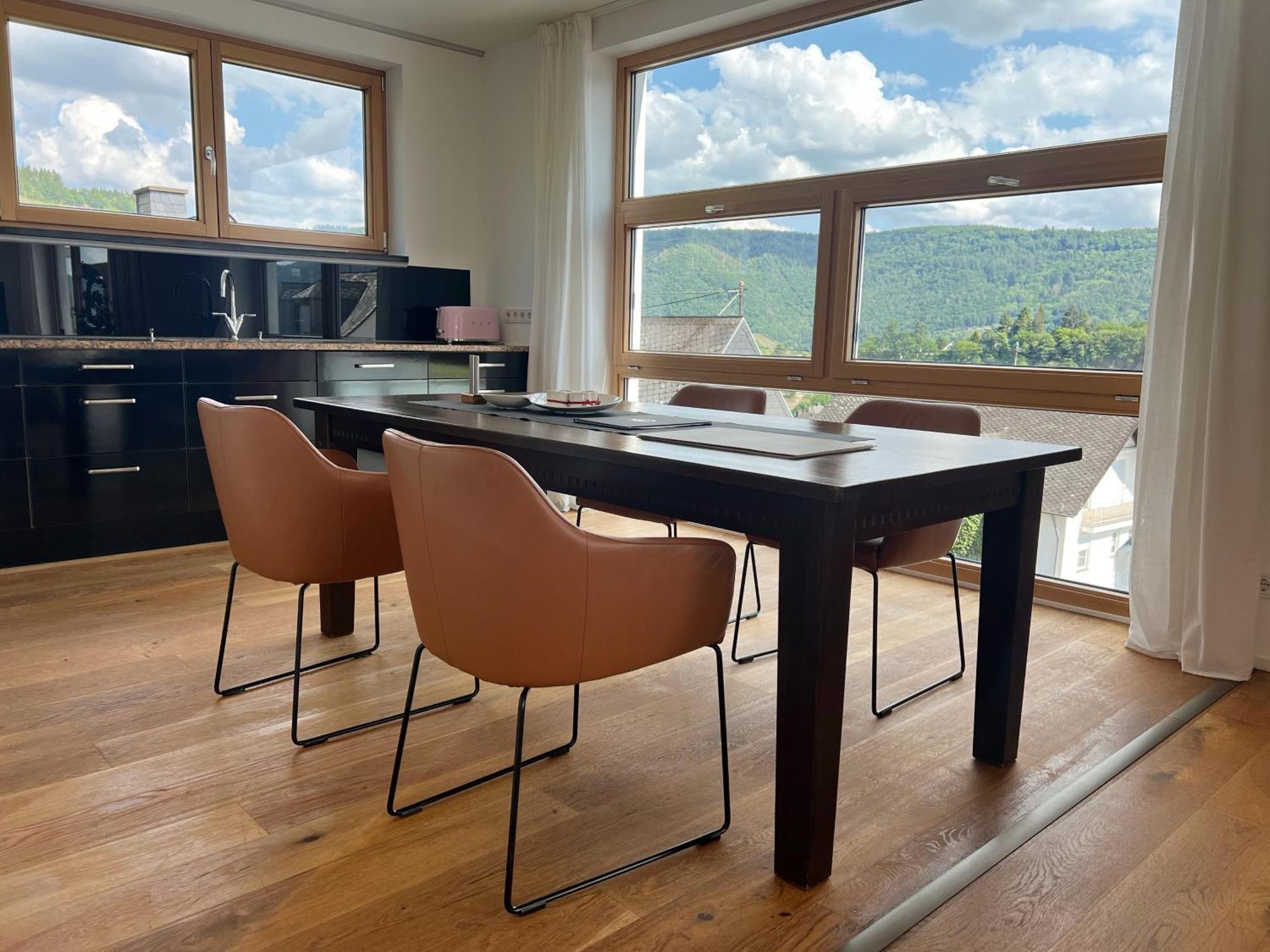 Hotel Weingut-aparthotel Olinger 5*