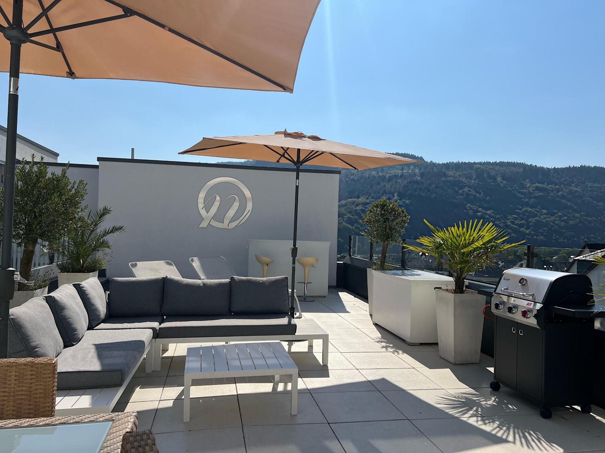 Weingut-aparthotel Olinger Hotel 5*